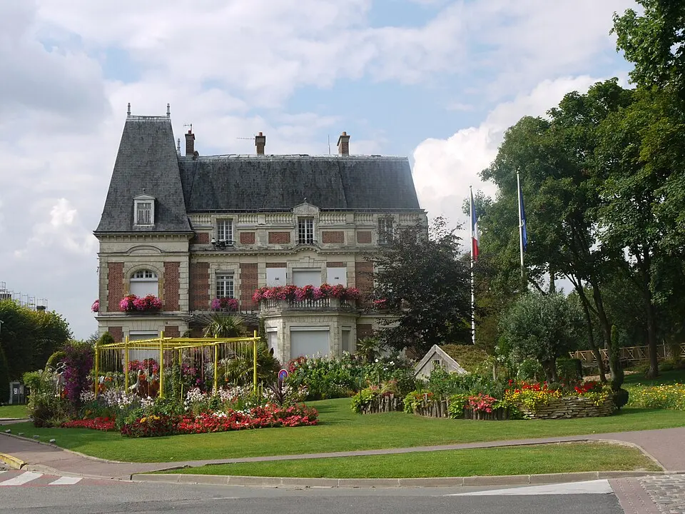 Vue à Claye-Souilly (77410) pour votre Déboucher Douche Bouchée Facilement