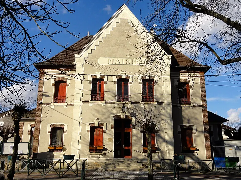 Vue à Fontenay-en-Parisis (95190) pour votre Débouchage Canalisation Pas Cher