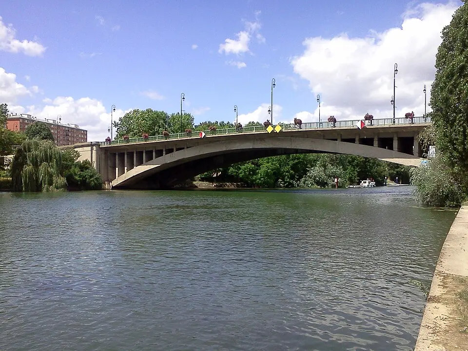 Image à Joinville-le-Pont (94340) pour votre Canalisation Bouchée Que Faire