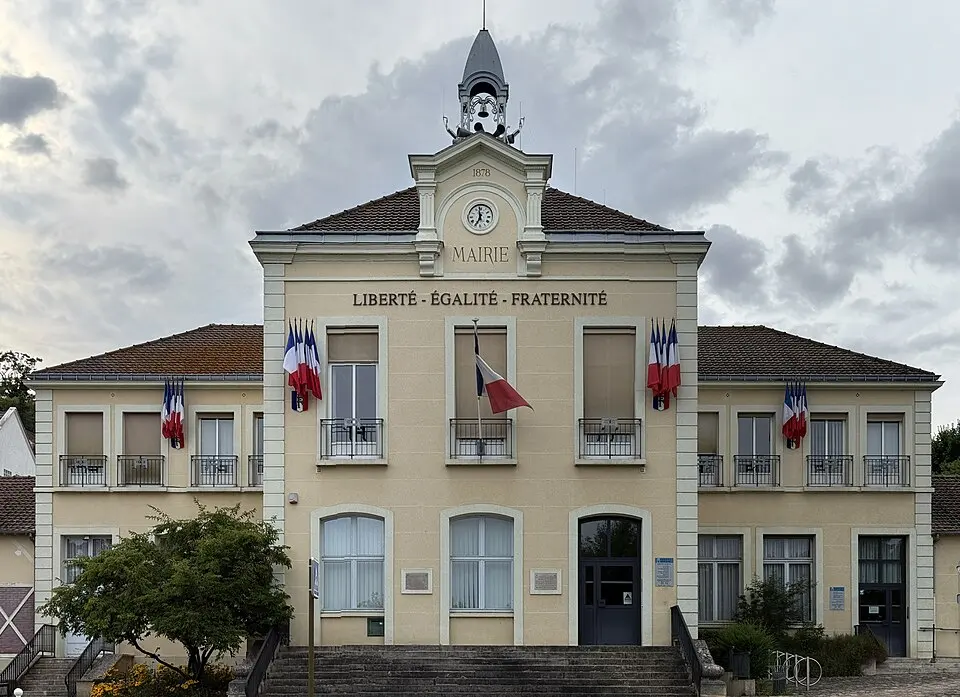Vue au Mesnil-le-Roi (78600) pour votre Pompage Fosse Septique Tarif