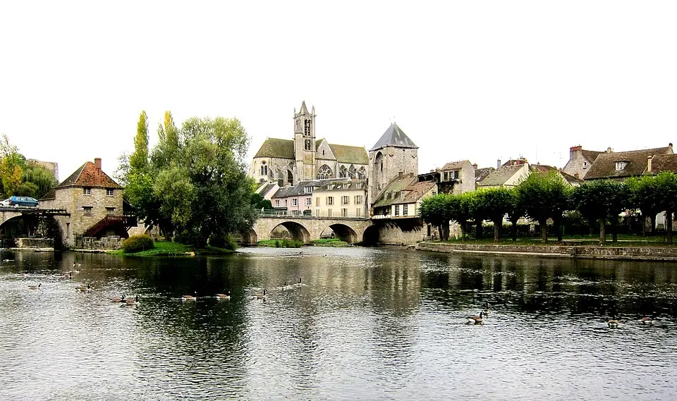 Vue à Moret-Loing-et-Orvanne (77250) pour votre Déboucher Canalisation