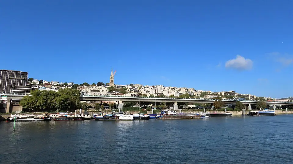 Image à Saint-Cloud (92210) pour votre Débouchage Urgence Week-End