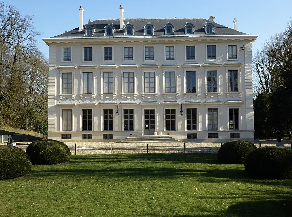 Vue à Ville-d'Avray (92410) pour votre Débouchage Canalisation Pas Cher